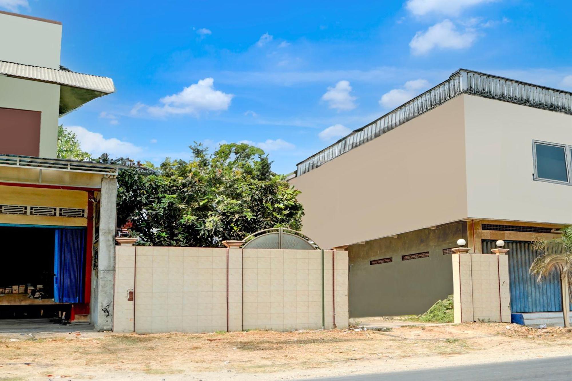 Oyo Life 93083 Nova Jaya 3 Homestay Syariah Lamongan Экстерьер фото